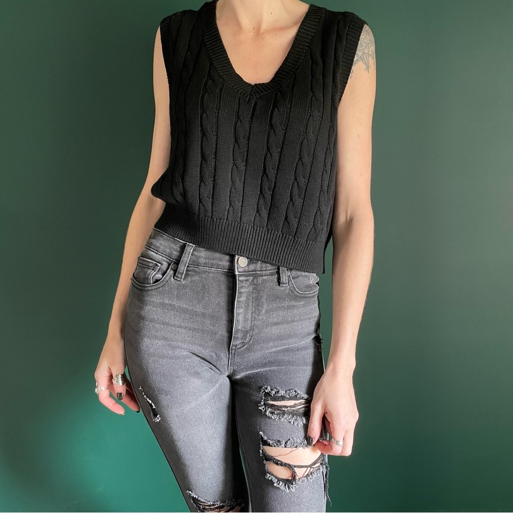 Altar’d State Black Oversized Sweater Vest: Size Extra Small